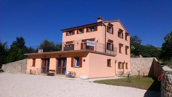 Apartments Barbara With Pool Brseč Dış mekan fotoğraf